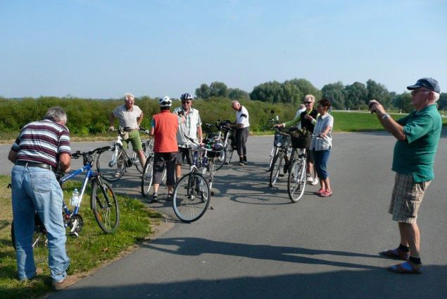 Fahren wir nach links oder rechts.jpg