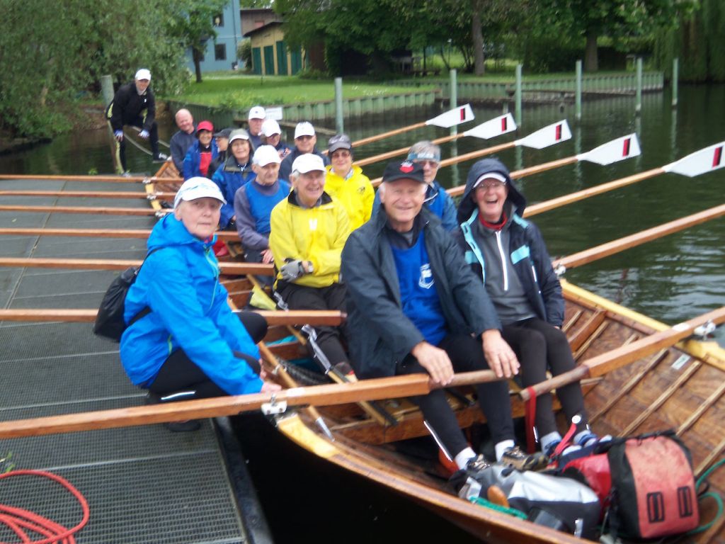 SRG-Ruderer im Kirchboot.
